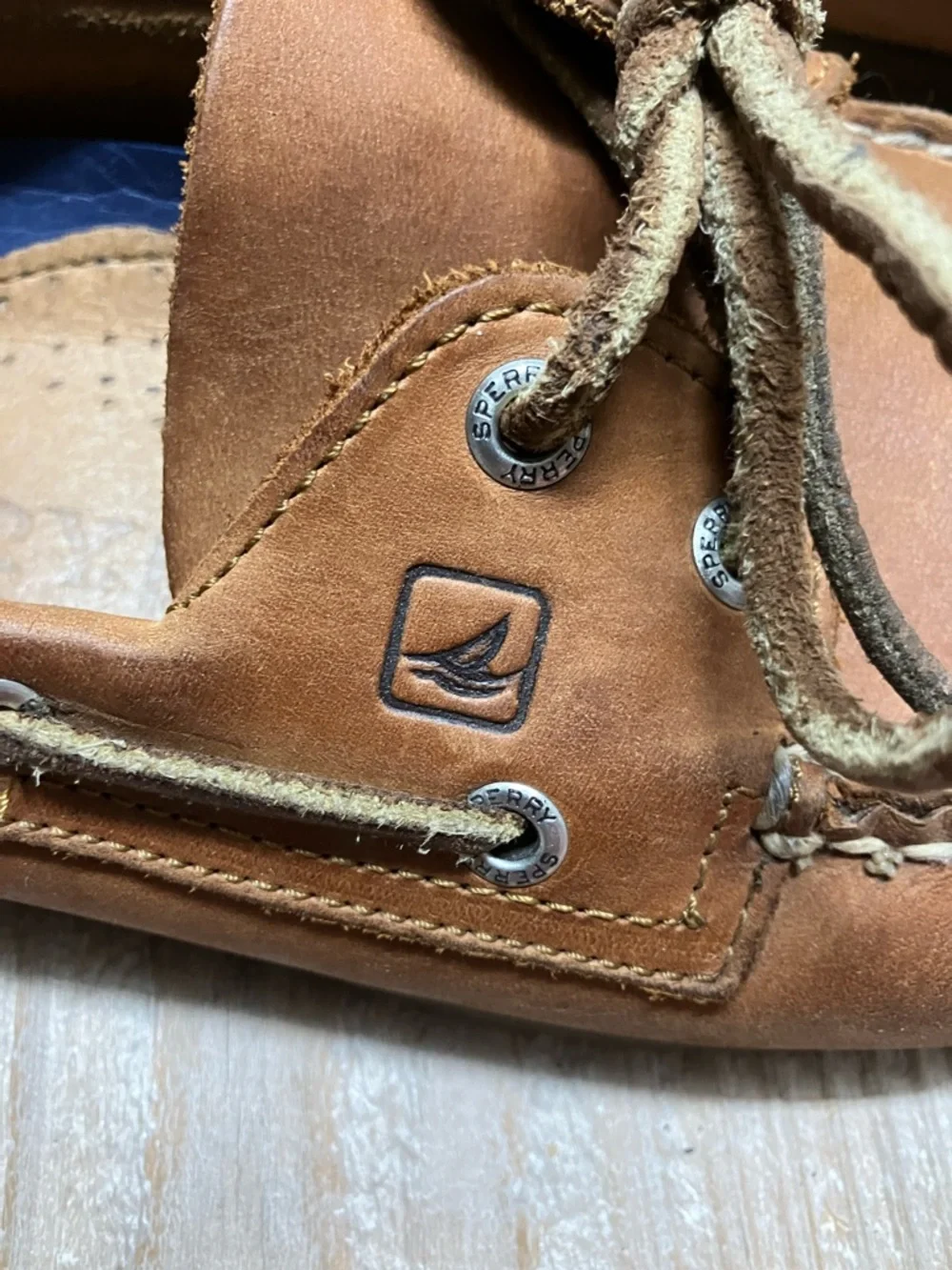 Sperry Men's Tan Leather Boat Shoes